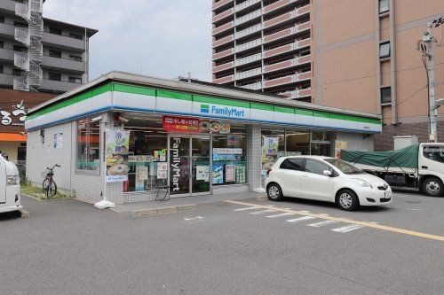 ファミリーマート 鶴見緑地東店