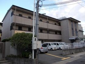 リファイン椥辻の外観