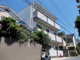 ハイツコワフュールの外観