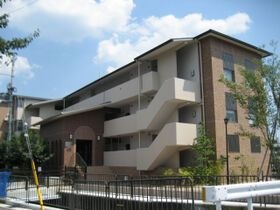 ヴェルデ山科の外観