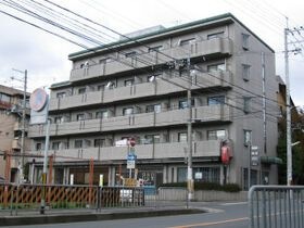 レオ松本の外観