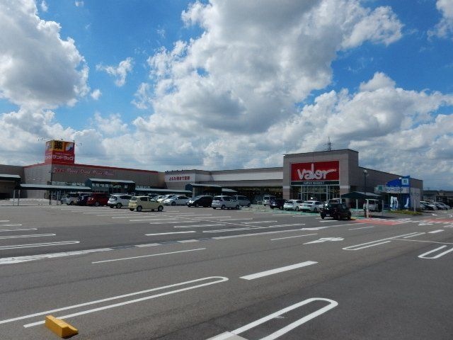 バロー小牧岩崎店