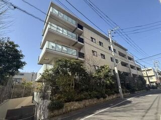 写真：世田谷区桜新町２丁目の外観