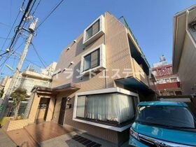 ユピテル駒沢の外観