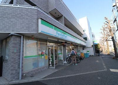 写真：ファミリーマート 目黒柿の木坂店