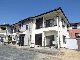 湖水ハイツＢ棟の外観