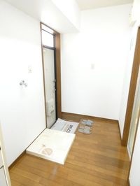 室内洗濯機置き場・玄関