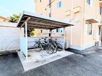 駐輪場完備