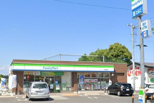 写真：ファミリーマート宇部東梶返店
