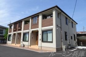 クローバー上本町の外観