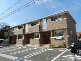 ネオロイヤルＢの外観