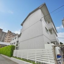 ラウレア姪浜の外観