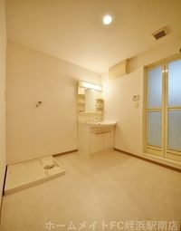 ★洗面脱衣所も広々♪★※別部屋参考写真