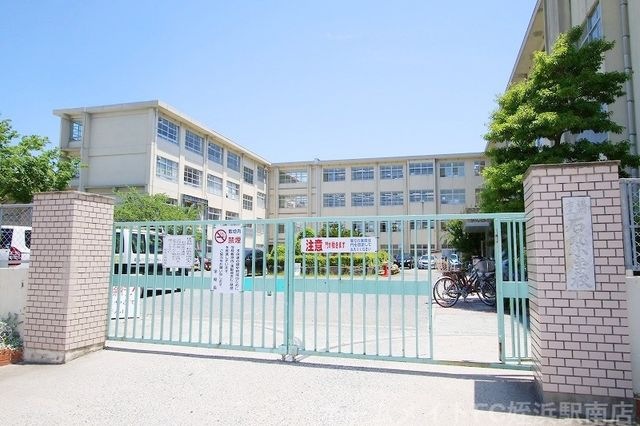 石丸小学校