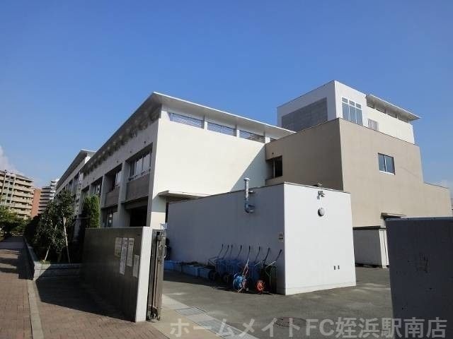 姪浜中学校