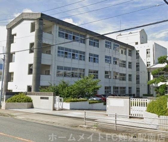 写真：糸島市立前原中学校