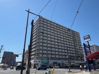 写真:ロータリー本町 213号の外観