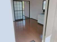 玄関入っての写真です。