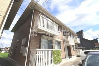 写真:グランモアZ B棟の外観