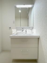 三面鏡化粧台