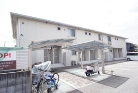 キャンフルローレルの外観