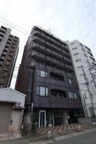 YKハイツ西明石の外観