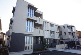 セジュール・ラ・フレーズの外観