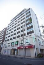 リラシオ西明石駅前の外観