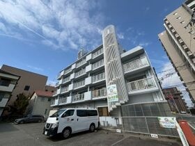 リアルティ大久保駅前の外観