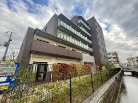 LaDouceur西宮北口の外観