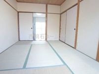 こちらの居間で趣味の時間をお楽しみください