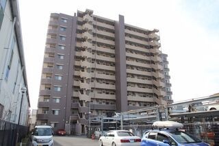 写真:エンブルソレア今泉小前の外観