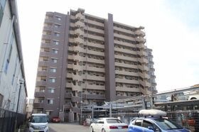 エンブルソレア今泉小前の外観