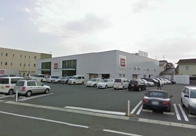 ユニクロ岡山中仙道店