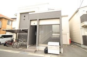クレフラスト北長瀬 A棟の外観