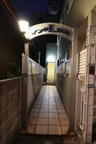 イングLビルの外観
