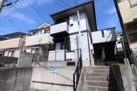 オモトハイツの外観