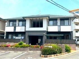 サンシャインヒルズB棟の外観