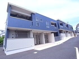 ピングーEASTの外観