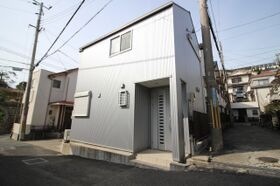 舞子台1丁目貸家の外観