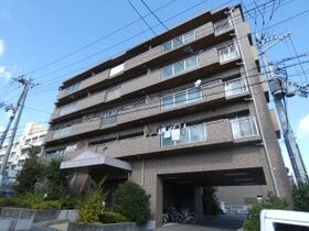 シャン・クラージュの外観