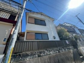 山手5丁目戸建の外観