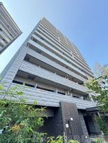 プレサンス大阪福島シエルの外観
