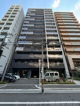 プレサンス堺筋本町エグゼブランの外観