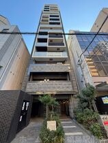 プレサンス心斎橋ニストの外観