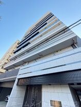 プレサンス西九条シティベイの外観