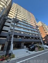 セレニテ難波グランデシュッドの外観