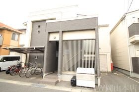 クレフラスト北長瀬 A棟の外観