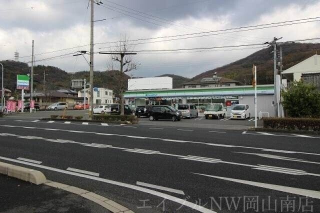 ファミリーマート玉野田井店