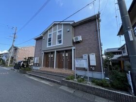 グッド ヒルズ 2番館の外観